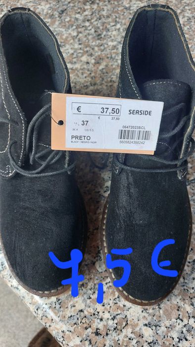 Vários sapatos em muito bom estado.  Alguns nunca foram usados.