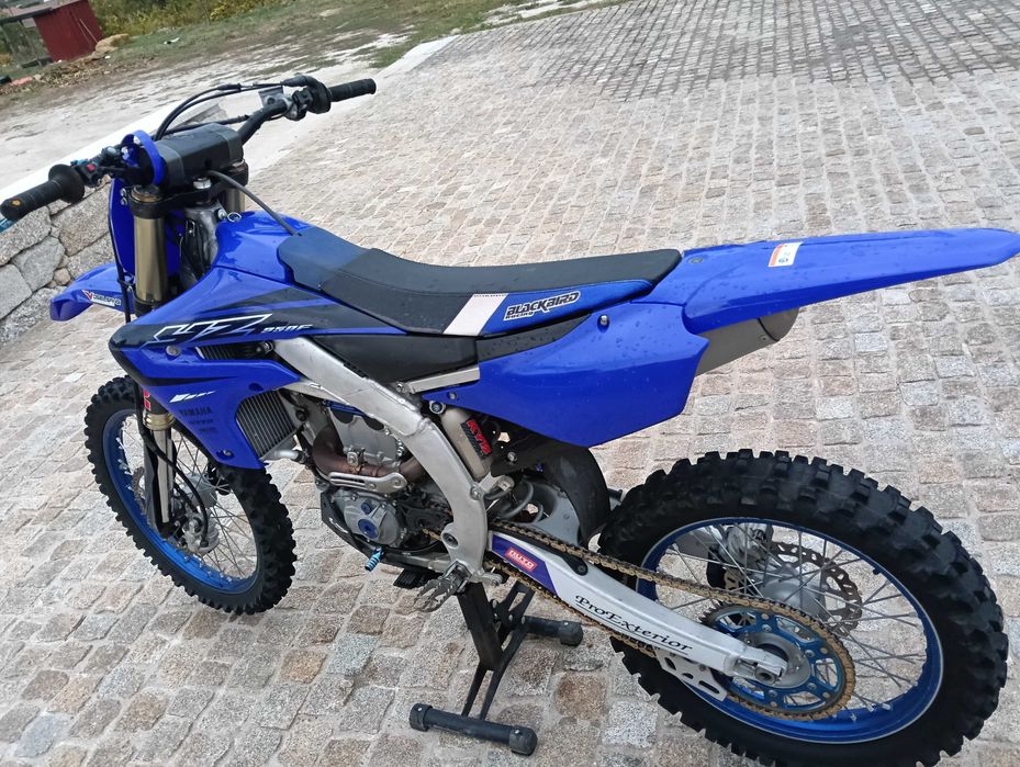 Yamaha YZ250f 2023 com cerca de 130 horas com mudança de óleo e filtro a todas as 7h