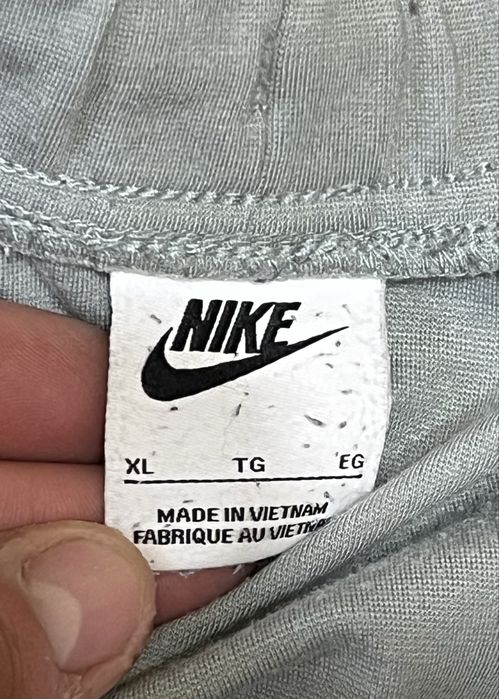 Продам штани NIKE Tech Fleece Jogger