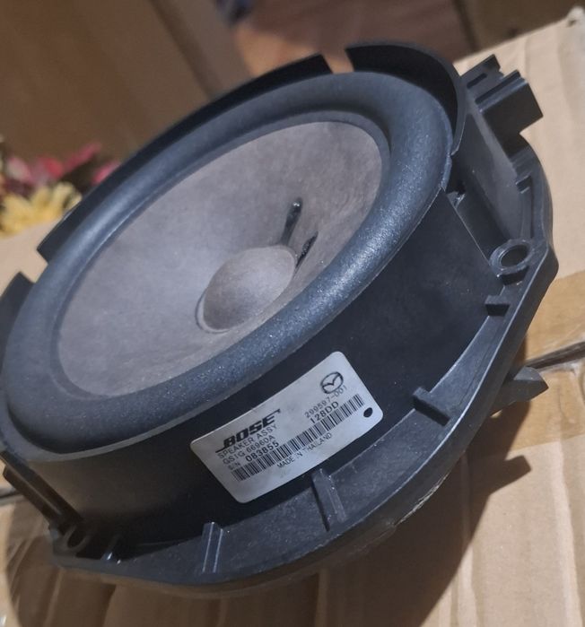 Coluna original BOSE MAZDA6 2.0 hatchback carrinha 2007