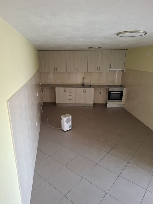 T2 Renovado Arrendamento Reguengo do Fetal