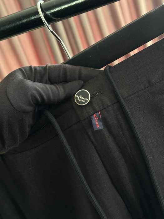 Мужские льняные брюки Kiton классические черные штаны Китон натуральный лен d094