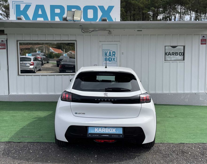 Peugeot e-208 50kWh Elétrico 2022