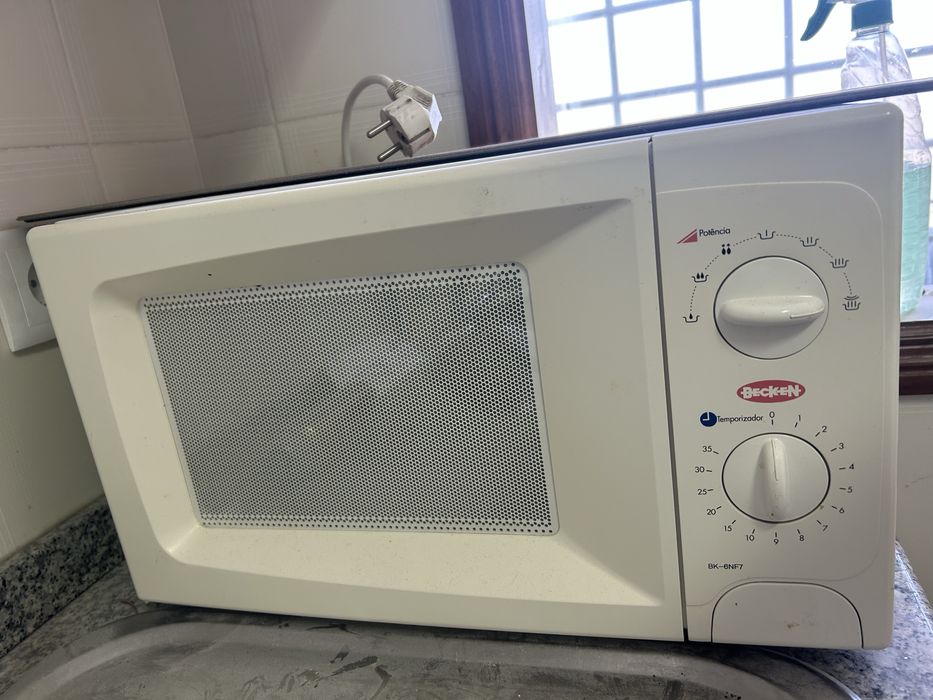 Microondas becken