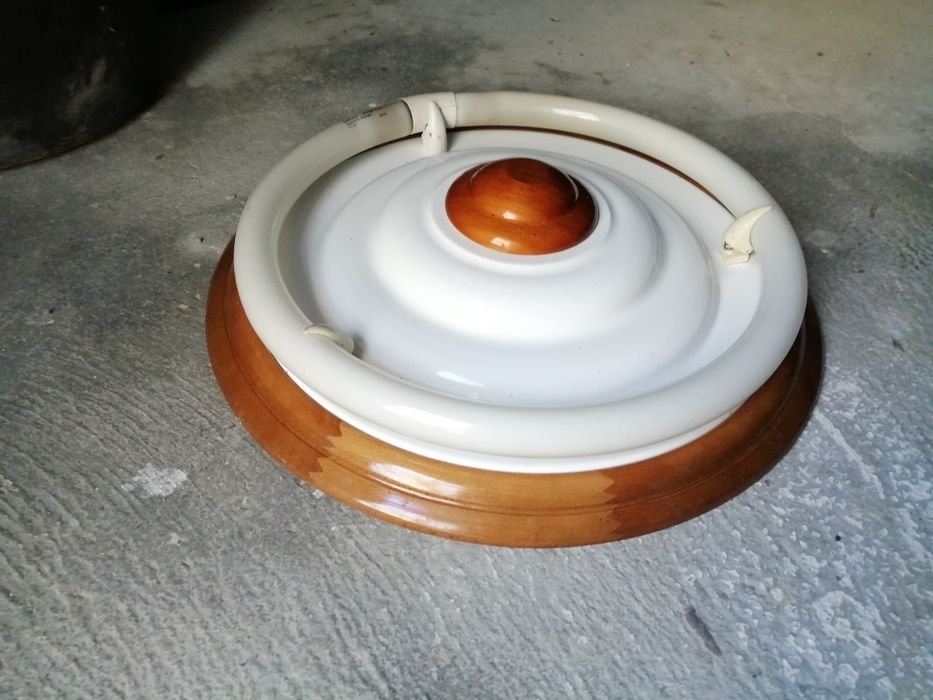 Fluorescente/madeira