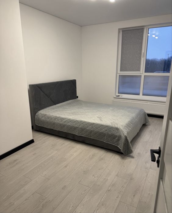 Центр-оренда 2 кім.кварт.+студія-Вид на Ратушу-Перша здача-Паркінг