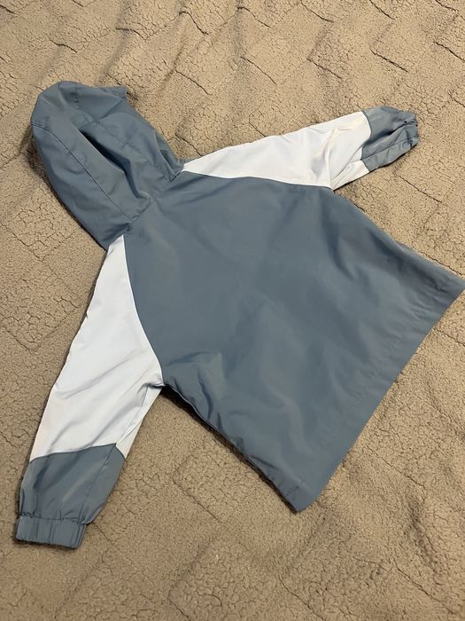 Тоненька куртка від Sinsay вітрозахисна 80 розмір