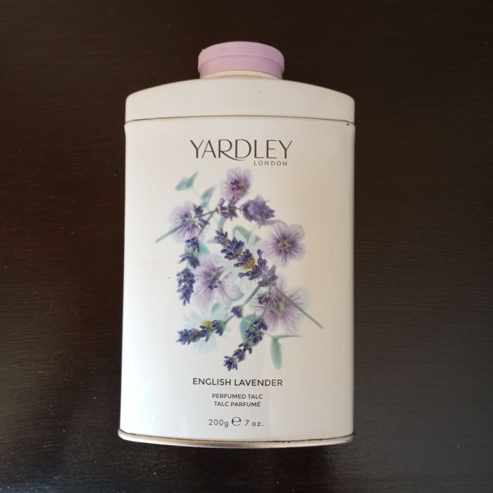 Yardley perfumowany lawendowy talk/ ozdobna puszka