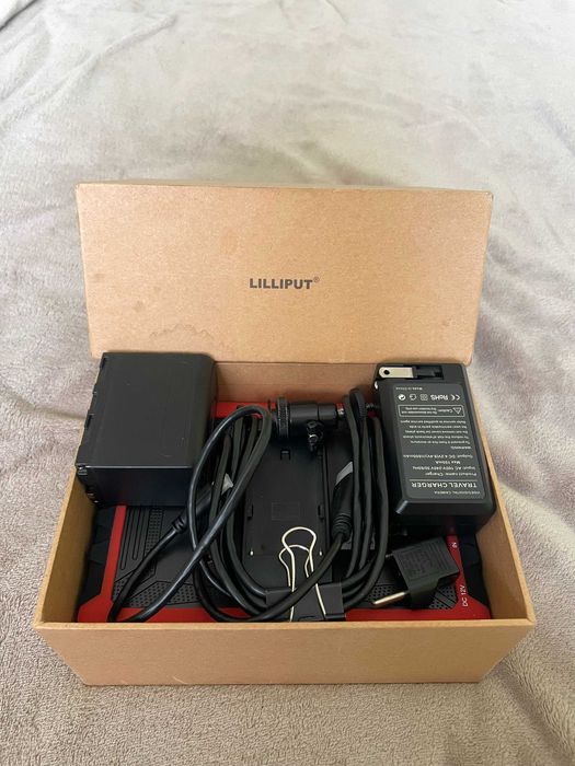 Зовнішній 4K монітор Lilliput A7S повний комплект