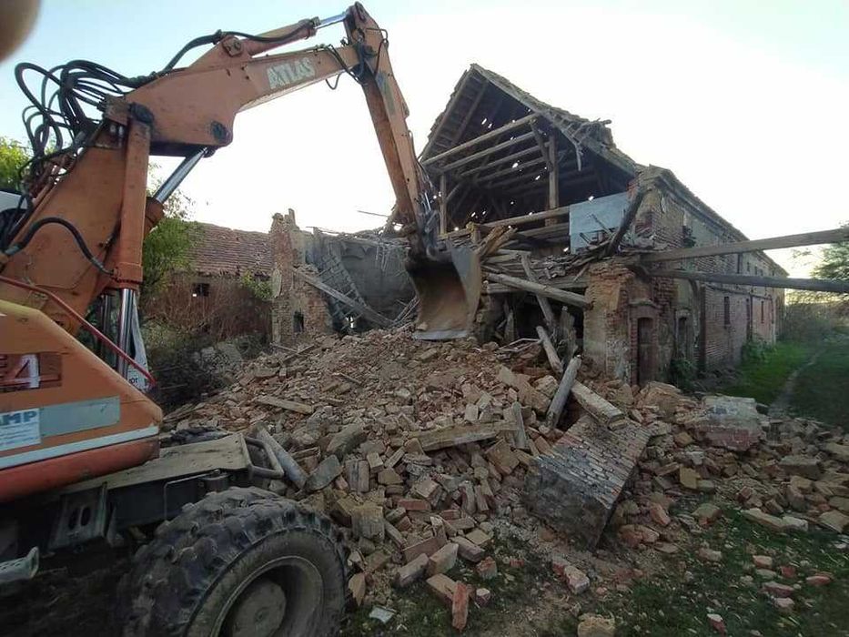 Usługi minikoparka i koparka. wykopy i przyłącza wod. kan. elek. gaz