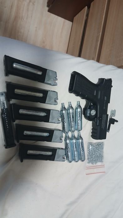 Pistola co2 mais 5 carregadores