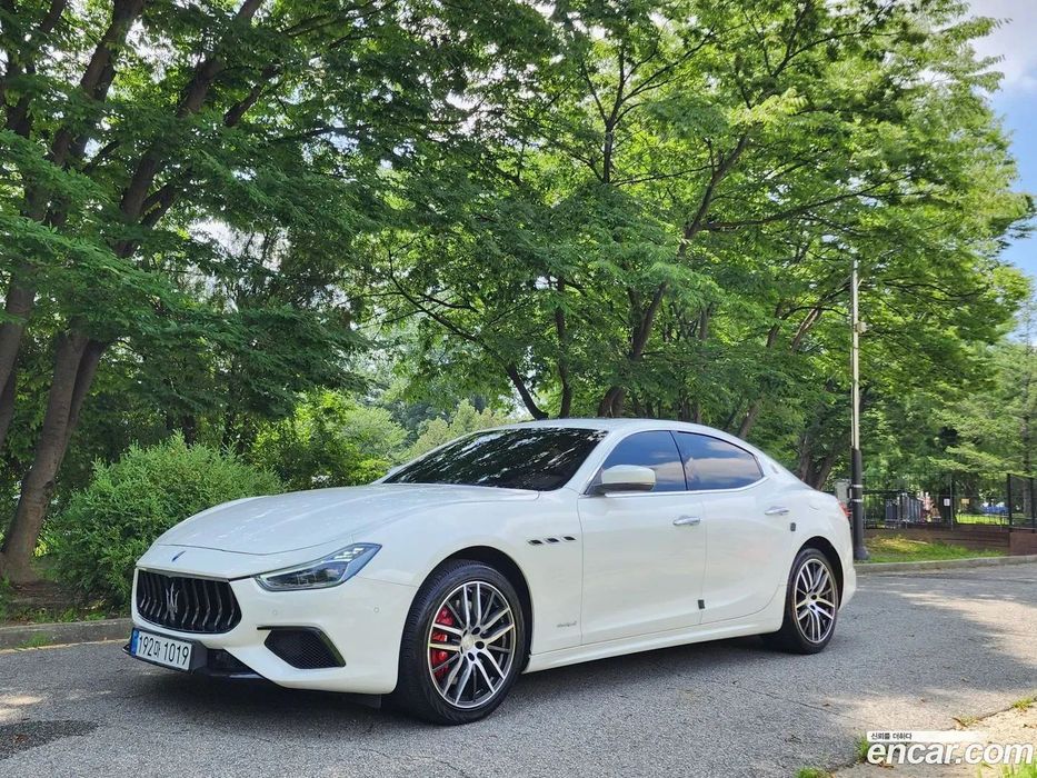 Maserati Ghibli Maserati Ghibli