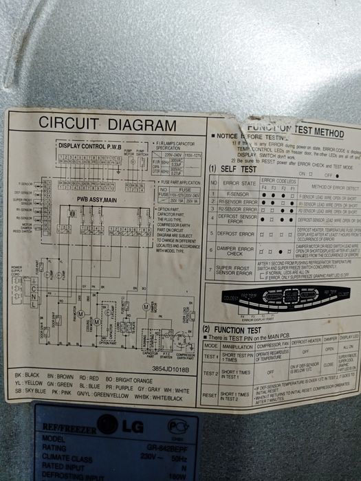 Продам холодильник