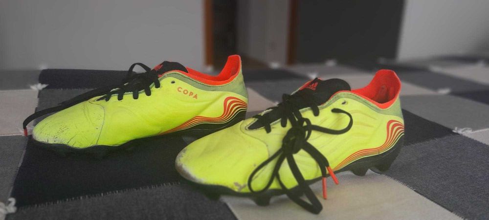 Chuteiras ADIDAS Copa Nº 38 (2/3) - p/relvado sintético