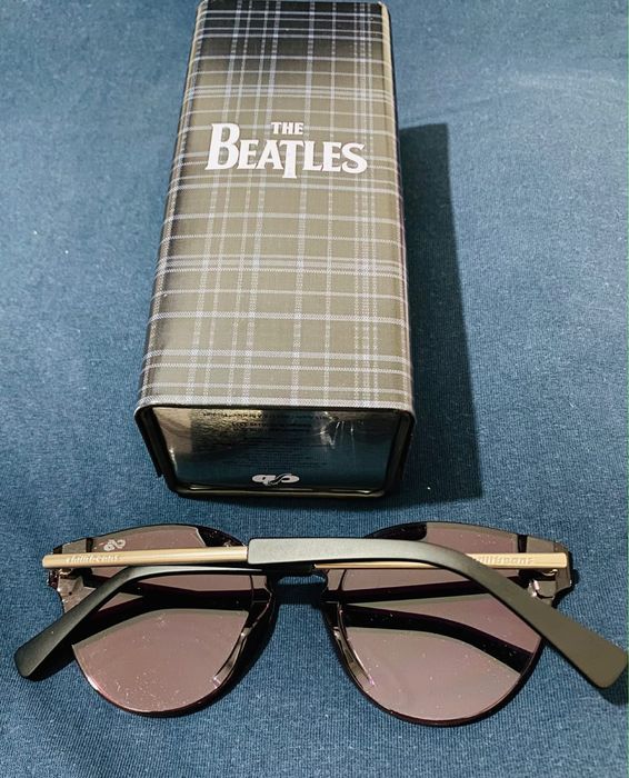 Oculos Sol Chilli Beans Brasil espelhado Cor Rosa.