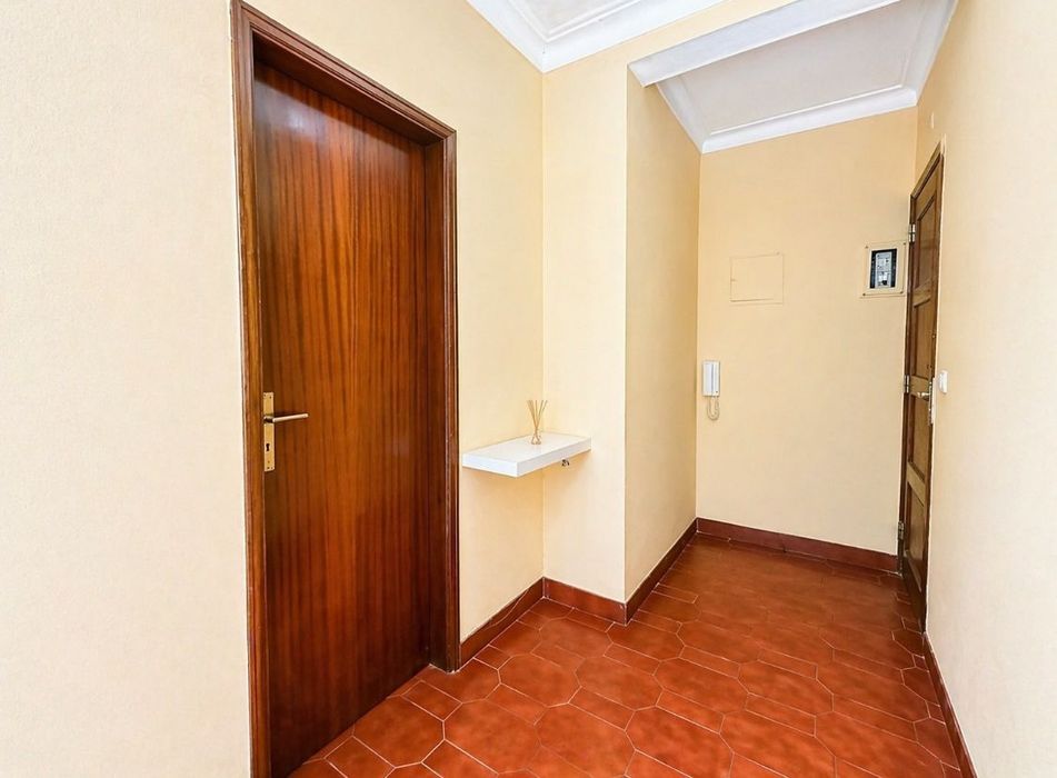 Venda apartamento T3 São Martinho do Bispo