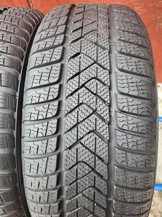 225/50/17 R17 Pirelli Sottozero 3 4шт ціна за 1шт шини