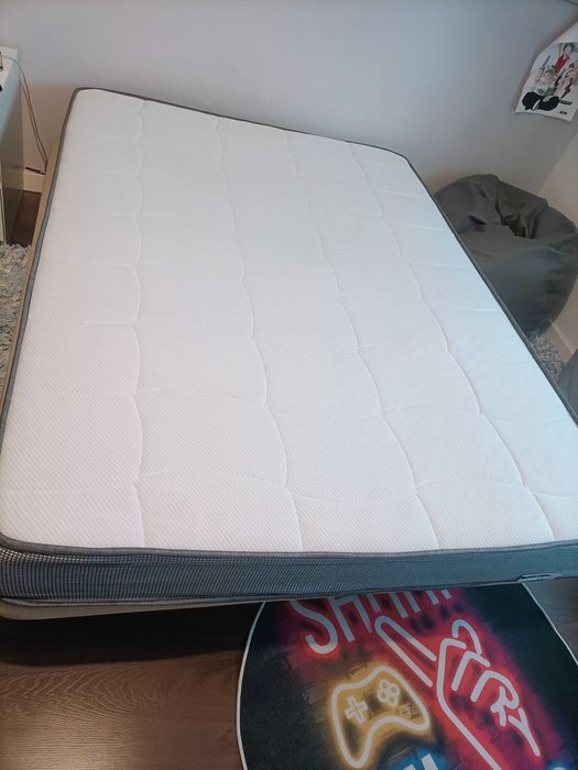 Base de colchão +colchão 140*190