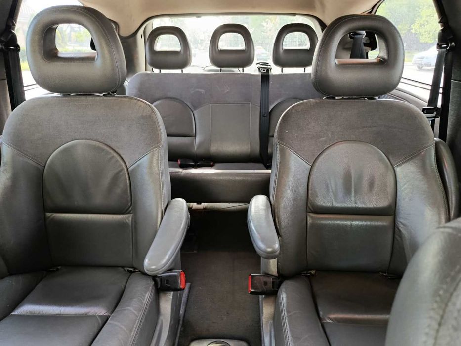 Chrysler Grand Voyager 2004 2,8AT. Добрий стан.