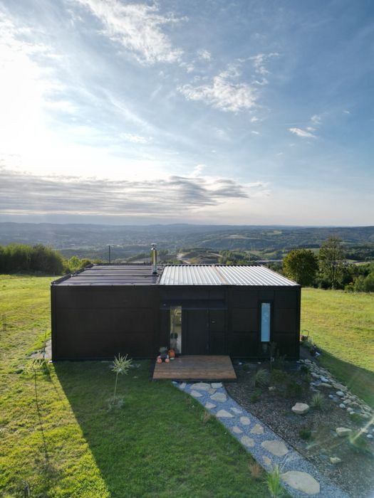 Butikowy domek na wynajem 25 km od Rzeszowa z jacuzzi bez limitu