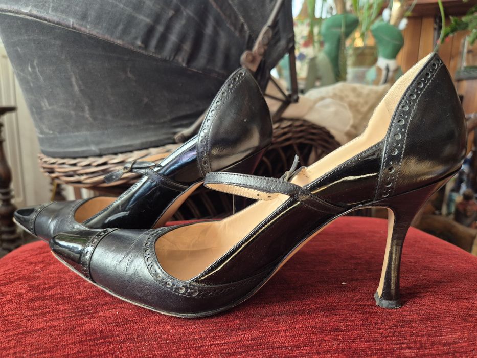 Manolo Blahnik 36