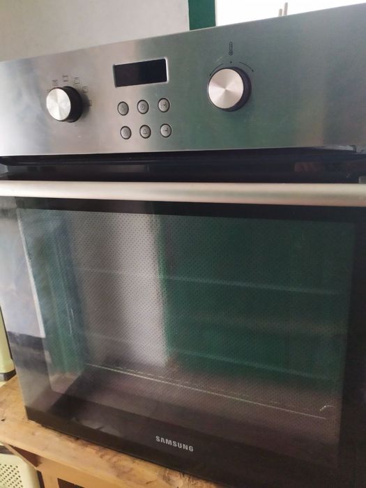 Духовка конвекционная