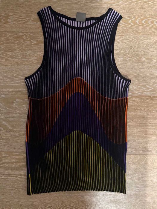 Топ-майка. Ексклюзивна колекція українського бренду 91 LAB.