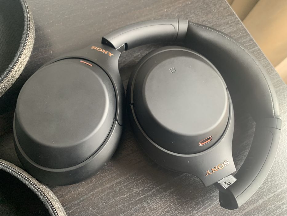 Phones Sony WH -1000M4