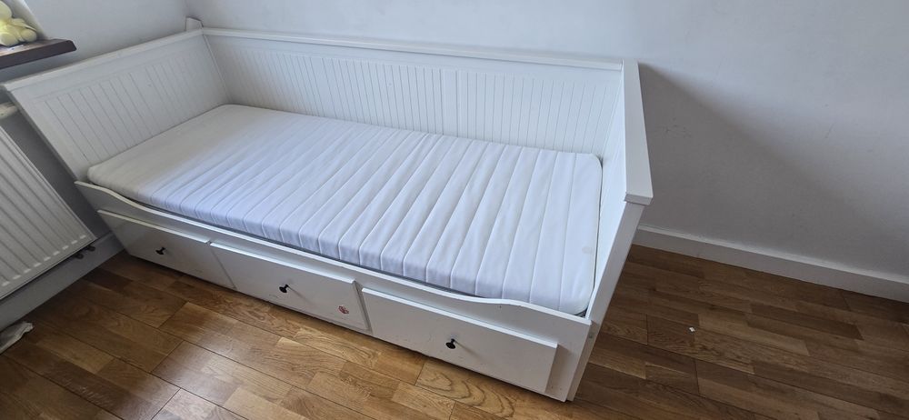 Ikea Hemnes łóżko z szufladami