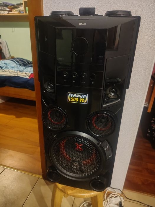 Продам  колонку X boom LG