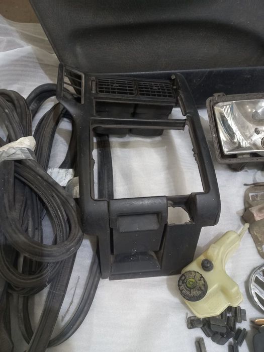 Запчастини vw CADDY 2,SEAT INCA