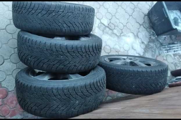 Диски взборі на фото Hyundai ionig 5*114.3 по Україні неїздили зарядка