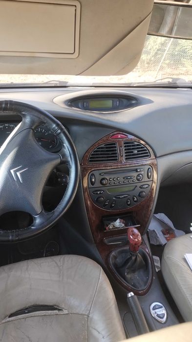 Carro com excelente cuidados
