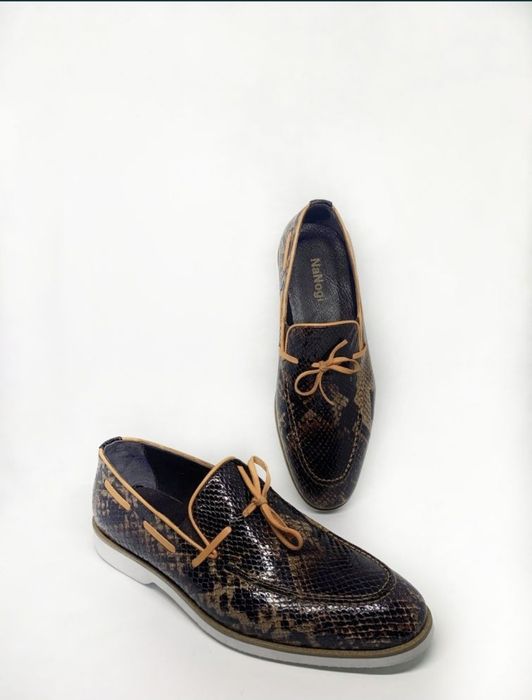 Взуття різне :42,43,44