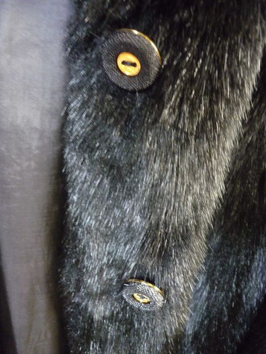 Casaco comprido em pelo natural