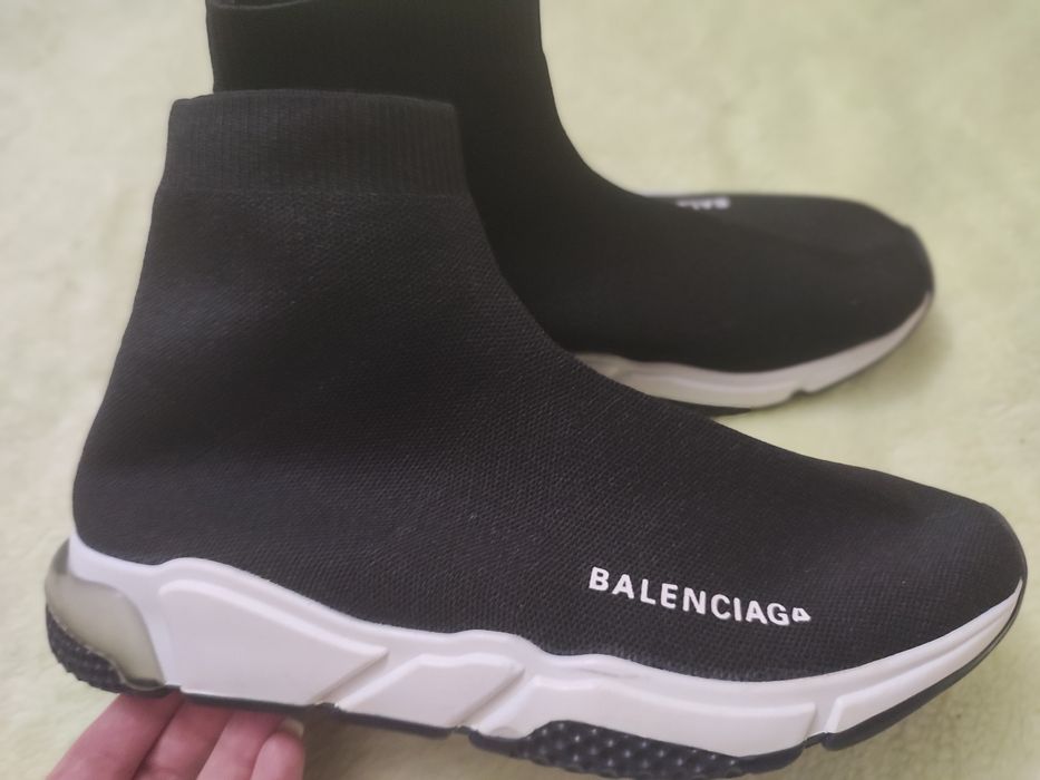 Модні кросівки Balenciaga
