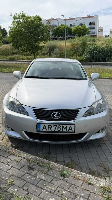Lexus Is 250 2.5L V6 — photo 2