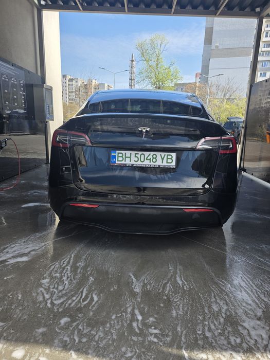 Tesla Y Performance