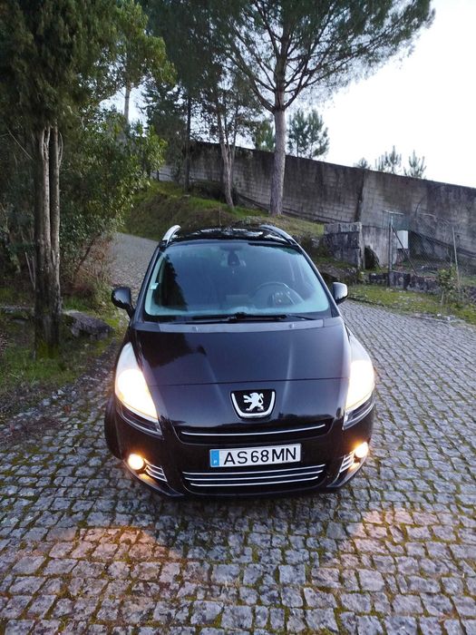 Peugeot 5008 - 5 ou 7 lugares 20212