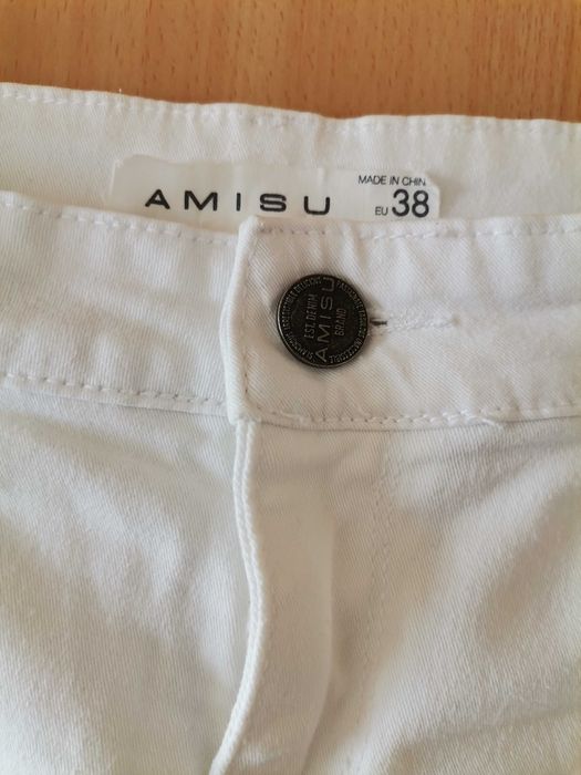 Biała spódniczka AMISU rozmiar 38