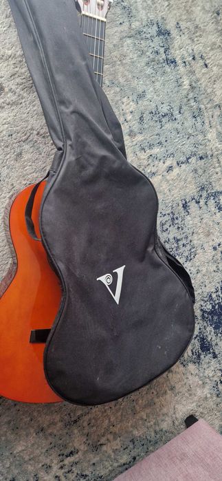 GUITARRA EM óptimas  condições