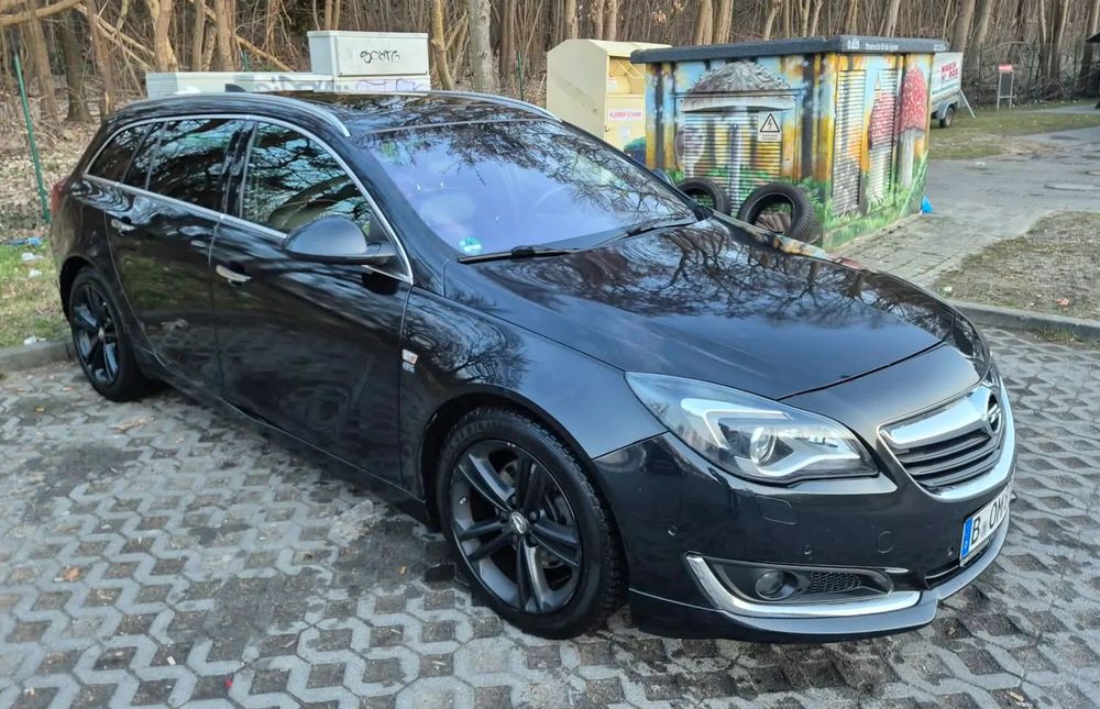 Opel Insignia Sprzedam Opel Insignia OPC 2015 r Bezwypadkowy lub zamienię