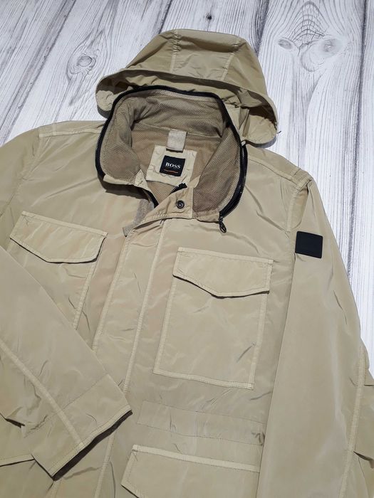 Вітровка Hugo Boss куртка розмір 52 L-XL