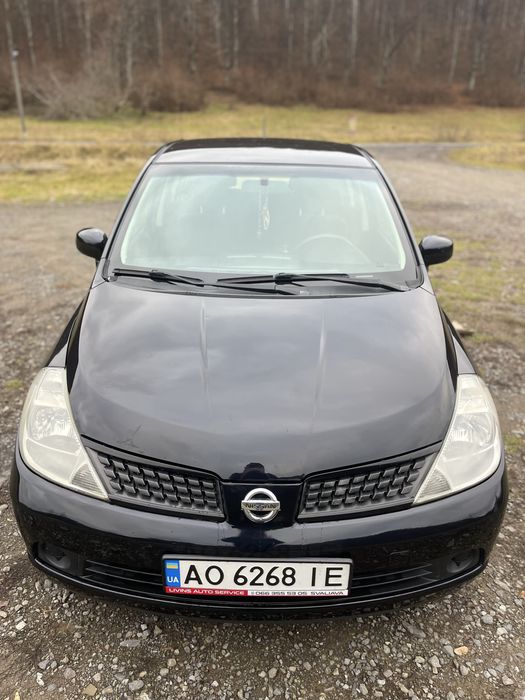 Ніссан тііда 2008рік 1.6  автомат
