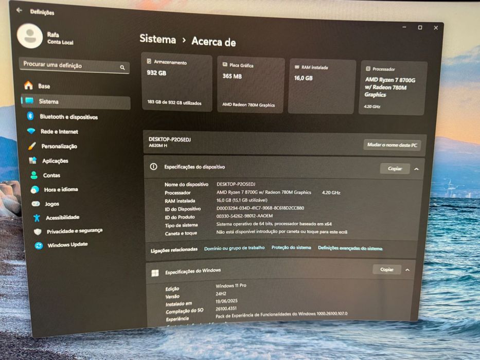 Computador fixo com pouco uso