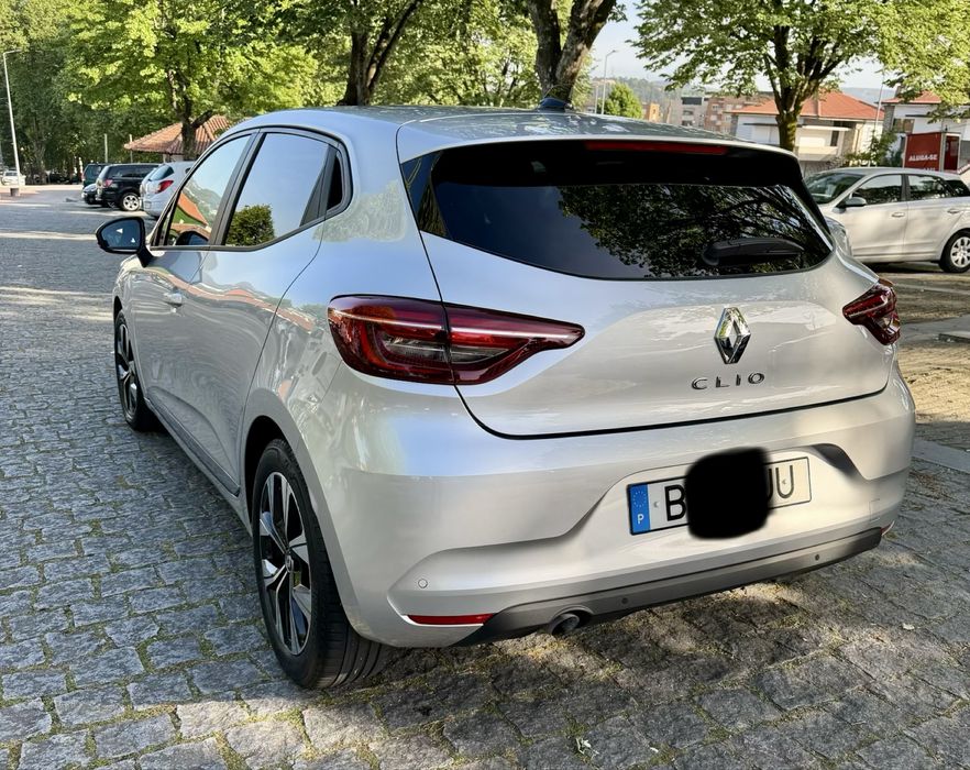 RENAULT CLIO 5 ano 2023