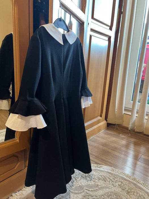 Продам шикарное платья на девочку