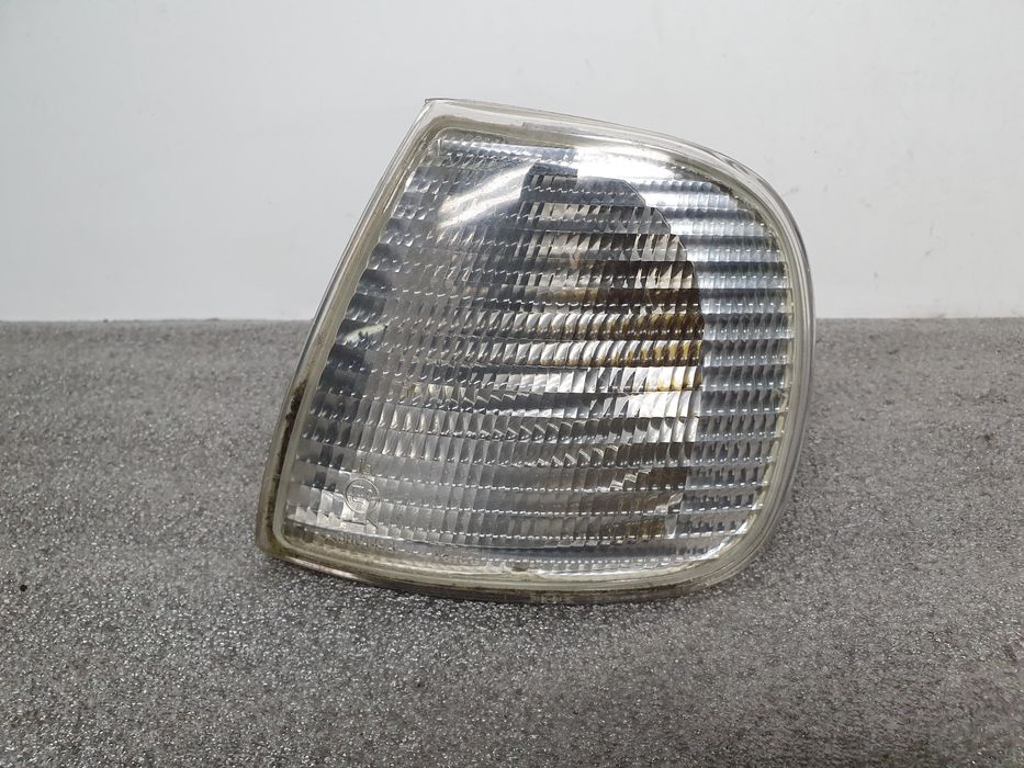 Pisca frente esquerdo VOLKSWAGEN Polo Variant (6V5)
