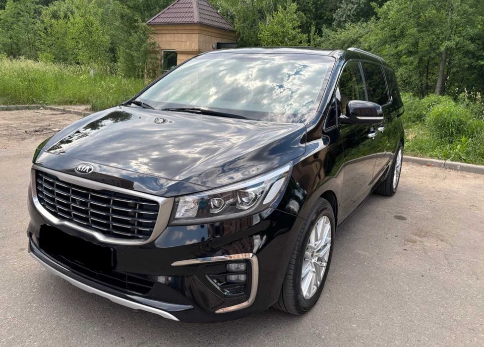 Kia Carnival III 2018