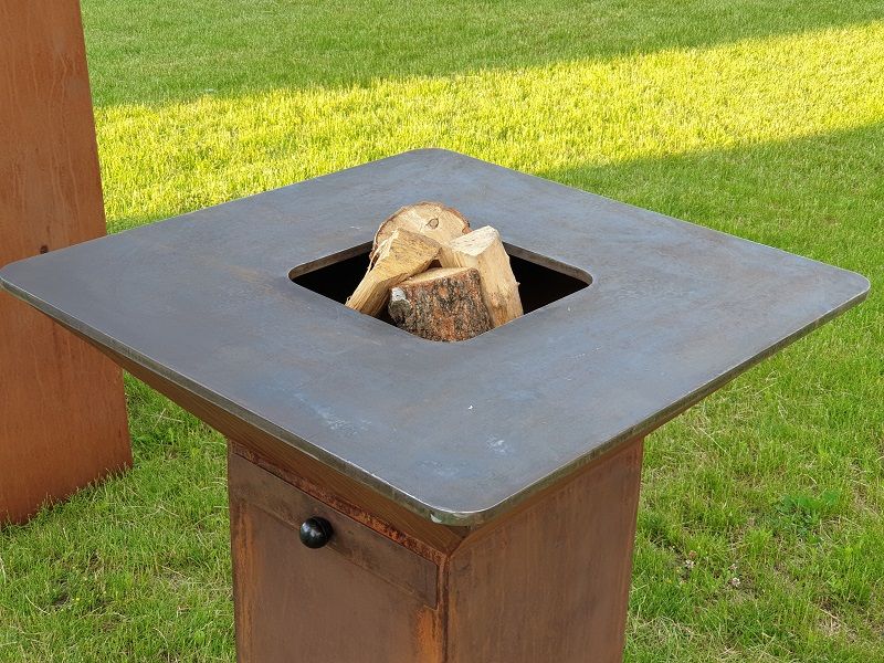 Palenisko ogrodowe Corten z regulowanym rusztem Grill BBQ